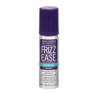 John Frieda Frizz Ease Curl Reviver Styling - Mousse Modeladora - 56g Menor preço em John Frieda Frizz Ease Curl Reviver Styling - Mousse Modeladora - 56g