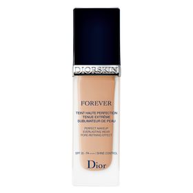diorskin-forever-dior-base-facial-030-medium-beige