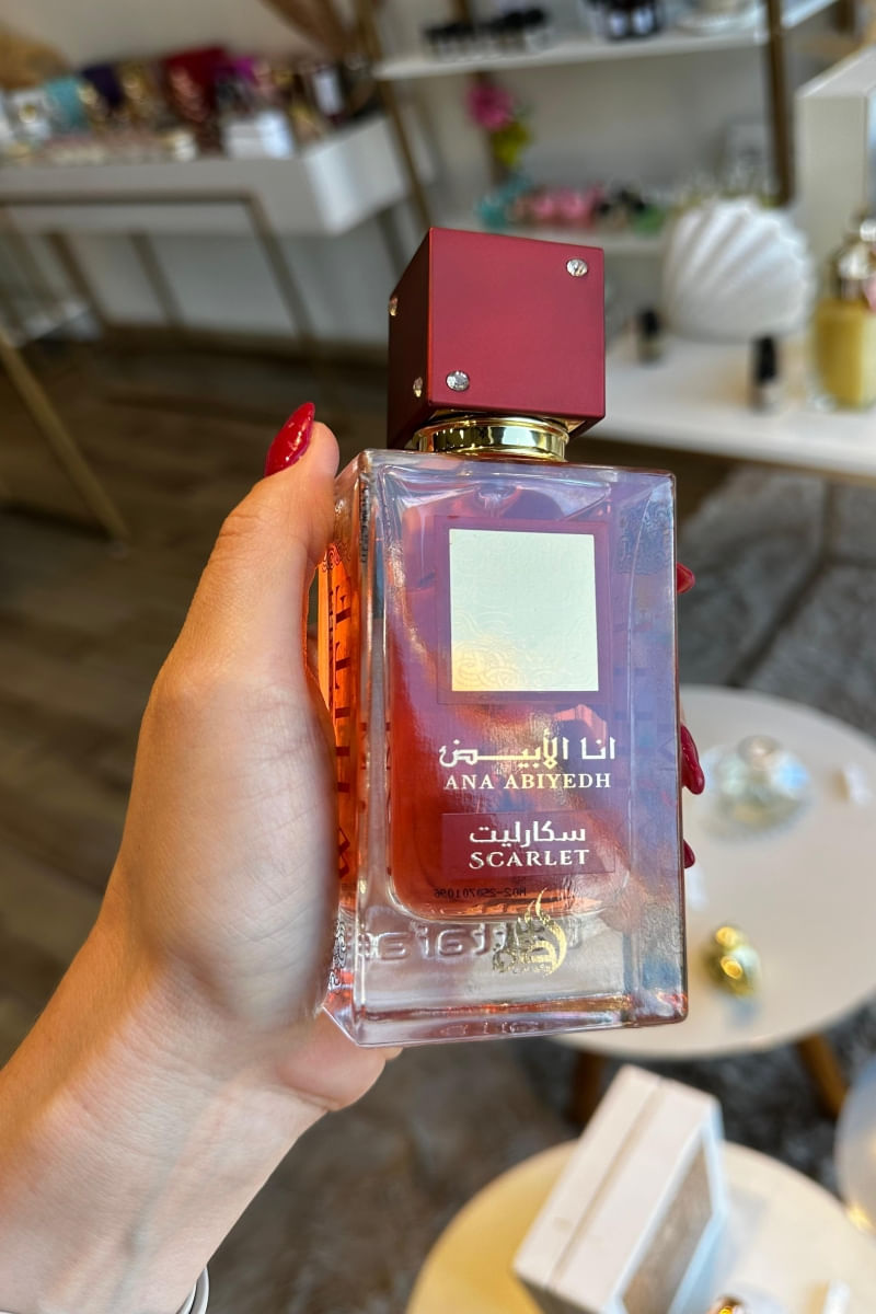 Perfume Ana Abiyedh Scarlet Lattafa 60mL - Época Cosméticos