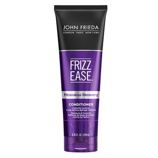 John Frieda Frizz-Ease Miraculous Recovery Repairing Conditioner - Condicionador Reparador - 250ml Menor preço em John Frieda Frizz-Ease Miraculous Recovery Repairing Conditioner - Condicionador Reparador - 250ml
