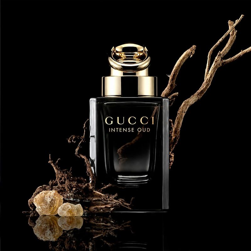 Gucci Oud Intense Eau de Parfum - Perfume Unissex 90ml - Época