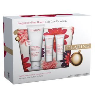 Clarins Body Care Collection Kit - Loção Corporal + Esfoliante + Creme para Mãos e Unhas Menor preço em Clarins Body Care Collection Kit - Loção Corporal + Esfoliante + Creme para Mãos e Unhas