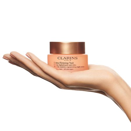 https://epocacosmeticos.vteximg.com.br/arquivos/ids/390886-450-450/anti-idade-noturno-clarins-extra-firming-night-cream--4-.jpg?v=637263774070300000