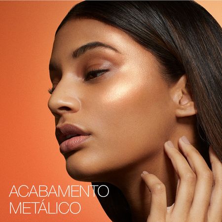 https://epocacosmeticos.vteximg.com.br/arquivos/ids/394206-450-450/Iluminador-Maybelline-Face-Studio-Gold-4.jpg?v=637287920194870000