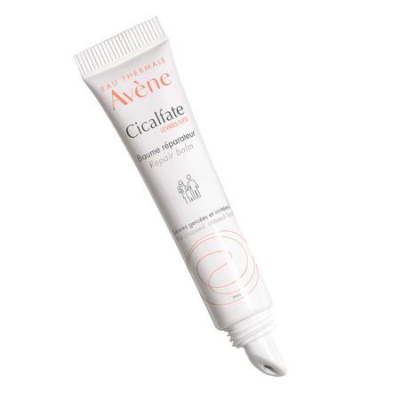 https://epocacosmeticos.vteximg.com.br/arquivos/ids/394404-450-450/Balsamo-Reparador-Labial-Avene-Cicalfate-Labios.jpg?v=637290585309630000