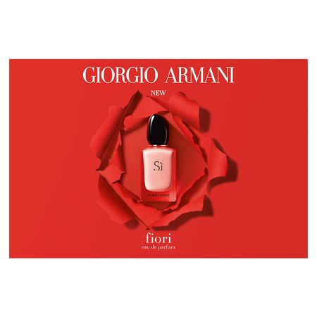 https://epocacosmeticos.vteximg.com.br/arquivos/ids/401885-450-450/si-fiori-giorgio-armani-perfume-feminino-edp--5-.jpg?v=637347544570630000