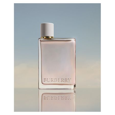 https://epocacosmeticos.vteximg.com.br/arquivos/ids/407685-450-450/burberry-her-blossom-burberry-perfume-feminino-eau-de-toilette-2.jpg?v=637390797669330000