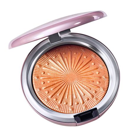 https://epocacosmeticos.vteximg.com.br/arquivos/ids/412979-450-450/po-iluminador-mac-extra-dimension-skinfinish-flare-for-the-dramatic.jpg?v=637429650794430000