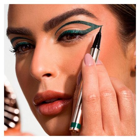 https://epocacosmeticos.vteximg.com.br/arquivos/ids/420423-450-450/caneta-delineadora-mariana-saad-by-oceane-eyeliner--1-.jpg?v=637485658072600000