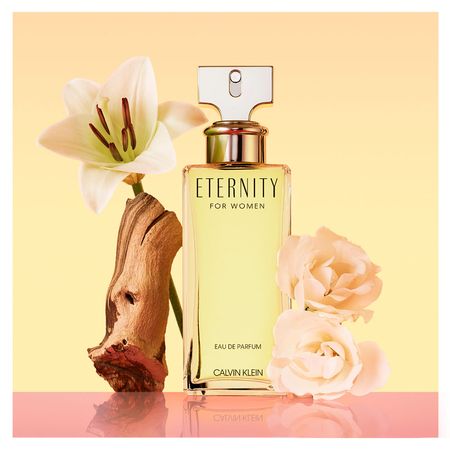 https://epocacosmeticos.vteximg.com.br/arquivos/ids/438545-450-450/Eternity-Calvin-Klein---Perfume-Feminino---Eau-de-Parfum2.jpg?v=637599285651370000