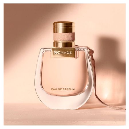 https://epocacosmeticos.vteximg.com.br/arquivos/ids/438569-450-450/Nomade-Chloe---Perfume-Feminino---Eau-de-Parfum--2-.jpg?v=637599295182270000