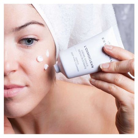 https://epocacosmeticos.vteximg.com.br/arquivos/ids/465024-450-450/Creme-de-Limpeza-Facial-Esthederm---Osmoclean-Creme-Douce-Desincrustante---75ml-3.jpg?v=637722725966900000