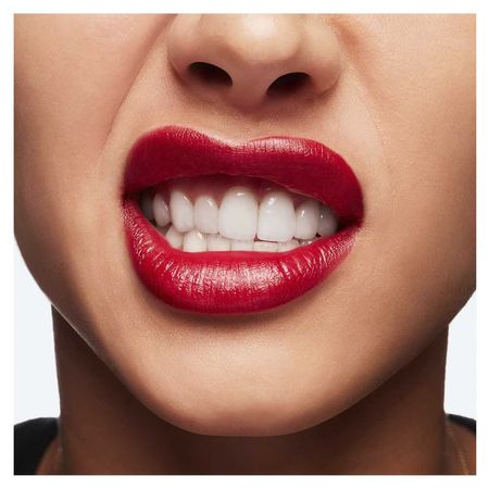 MAC-Hypnotizing-Holiday-Collection-Red-Kit-–-3-Batons-Kit--5