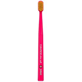 escova-de-dentes-curaprox-ultra-soft-cs5460b-rosa-e-amarelo