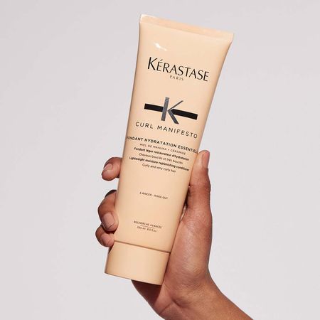 Kérastase-Curl-Manifesto-Fondant-Hydratation-Essentielle-Condicionador-250ml--7