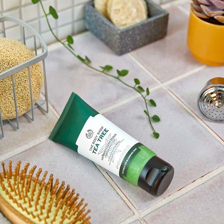 Esfoliante-Facial-The-Body-Shop-–-Tea-Tree-100ml--3
