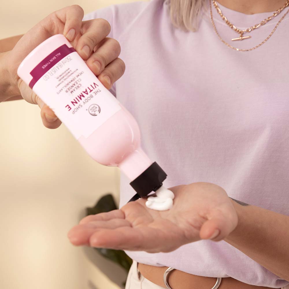 Creme de Limpeza Facial The Body Shop – Vitamina E - Época Cosméticos