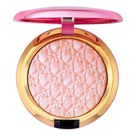 https://epocacosmeticos.vteximg.com.br/arquivos/ids/516529-450-450/iluminador-facial-mac-extra-dimension-skinfinish-wrapcped-in-gold.jpg?v=638023920981200000