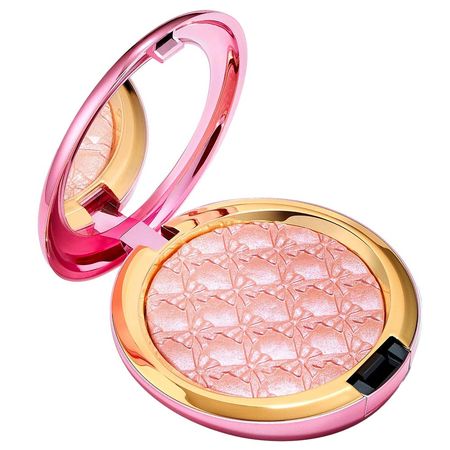 https://epocacosmeticos.vteximg.com.br/arquivos/ids/516532-450-450/iluminador-facial-mac-extra-dimension-skinfinish-wrapcped-in-gold-4.jpg?v=638023921693230000