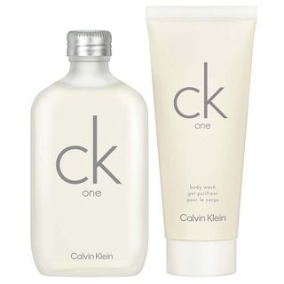Kit CK One Calvin Klein – Perfume Unissex + Body Wash Menor preço em Kit CK One Calvin Klein – Perfume Unissex + Body Wash