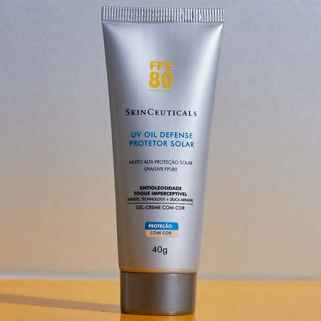 https://epocacosmeticos.vteximg.com.br/arquivos/ids/526269-450-450/protetor-solar-skinceuticals-uv-oil-defense-fps-80-tinted-3--4-.jpg?v=638067303523770000