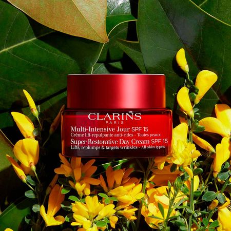 Hidratante-Facial-Diurno-Clarins-Super-Restorative-Day-Cream-FPS-15-50ml--6