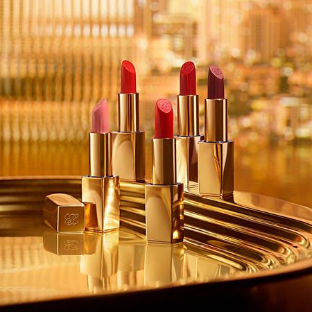 Batom-Matte-Estée-Lauder-Pure-Color-Lipstick-688-Idol--7