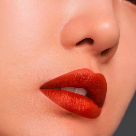 Batom-Matte-Estée-Lauder-Pure-Color-Lipstick-571-Independent--4