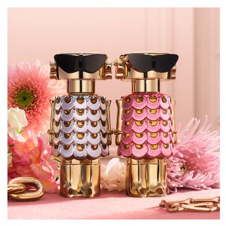 https://epocacosmeticos.vteximg.com.br/arquivos/ids/554894-450-450/fame-blooming-pink-paco-rabanne-eau-de-parfum-80ml-1.jpg?v=638216506238200000