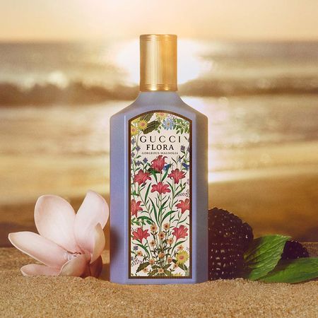 https://epocacosmeticos.vteximg.com.br/arquivos/ids/567393-450-450/magnolia-gucci-perfume-feminino-eau-de-parfum--1-.jpg?v=638301311472100000