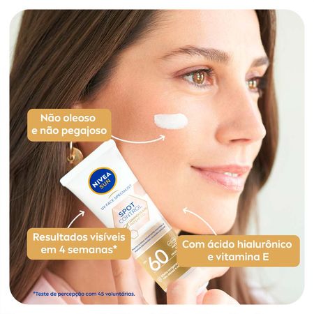 https://epocacosmeticos.vteximg.com.br/arquivos/ids/576875-450-450/protetor-solar-facial-fluido-nivea-sun-spot-control-luminous-630-fps60--4-.jpg?v=638344403981200000