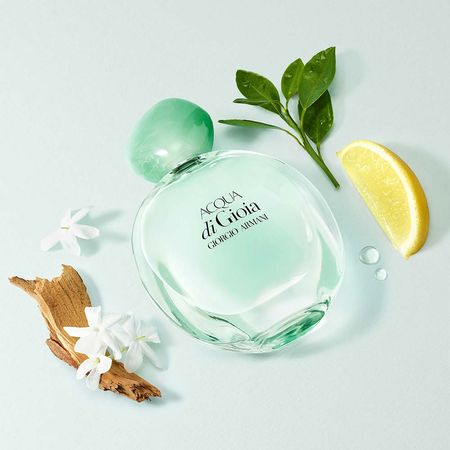 https://epocacosmeticos.vteximg.com.br/arquivos/ids/576973-450-450/coffret-kit-acqua-di-gioia-edp-perfume-feminino-travel-size-body-lotion--5-.jpg?v=638344426801000000