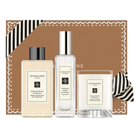 https://epocacosmeticos.vteximg.com.br/arquivos/ids/581833-450-450/jo-malone-london-english-pear--freesia-colonia-kit-sabonete-vela-viagem--3-.jpg?v=638363472673370000