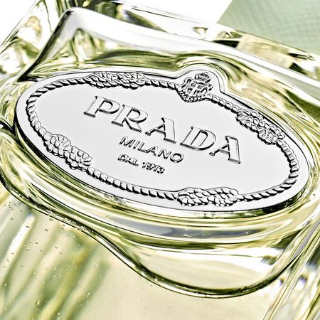 https://epocacosmeticos.vteximg.com.br/arquivos/ids/586659-450-450/Les-Infusion-de-Prada-Milano-Iris-Prada---Perfume-Feminino---Eau-de-Parfum---4-.jpg?v=638387755444430000