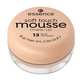 base-facial-essence-soft-touch-mousse-makeup-13-matt-porcelain