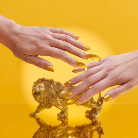 Esmalte-OPI-Big-Zodiac-Energy-The-Leo-nly-One--5