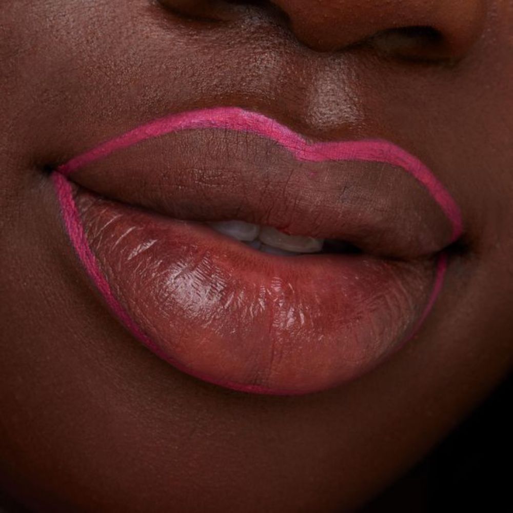 Lápis Labial Essence - 8h Matte Comfort