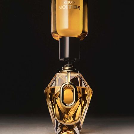 https://epocacosmeticos.vteximg.com.br/arquivos/ids/621022-450-450/million-gold-for-her-paco-rabanne-perfume-feminino-eau-de-parfum-refillable--3-.jpg?v=638584649894030000