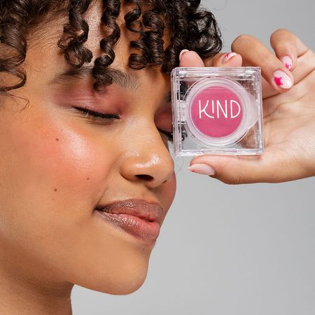 Blush-Cremoso-3-em-1-Kind-Beauty-Romance-FPS-15-FPUVA-5-5g-Romance--7