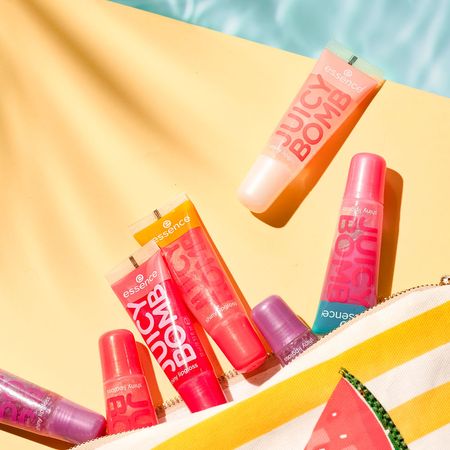 Gloss-Labial-Líquido-Cintilante-Essence-Juicy-Bomb-102-Witty-Watermelon-10-ml-Witty-Watermelon--7