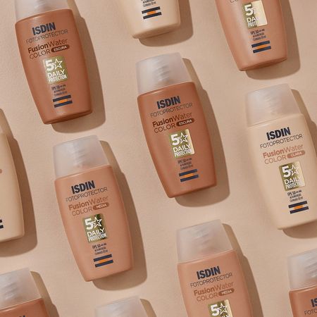Protetor-Solar-Facial-com-Cor-Isdin-Fusion-Water-5-Stars-Color-FPS-50-Clara-50-ml-Clara--2