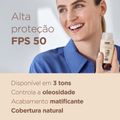 Protetor Solar Facial com Cor Isdin Fusion Water 5 Stars Color FPS 50 Clara 50 ml Clara
