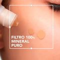 Protetor Solar Facial Matte FPS 50+ Bioderma Photoderm Nude Touch Claro 40 ml Claro