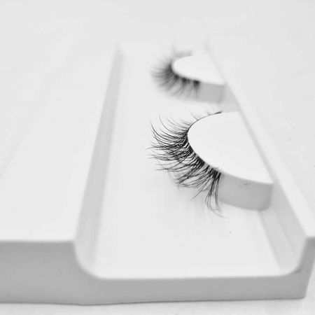 Cílios-Postiços-That-Girl-Invisible-Lash-3D-Mega-Light-1-par--2