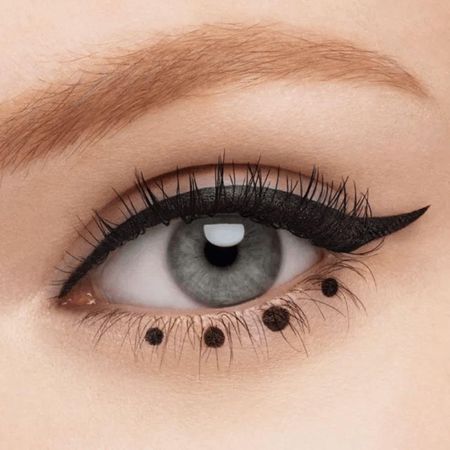 Revlon-Colorstay-Liquid-Eye-Pen-Ball-Point-Blackest-Black-001---Caneta-Delineadora-1,2ml--3