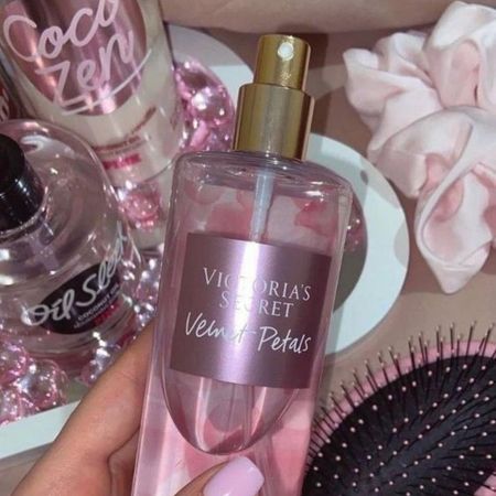 Velvet-Petals---Victoria's-Secret-Body-Mist-250-ml--4