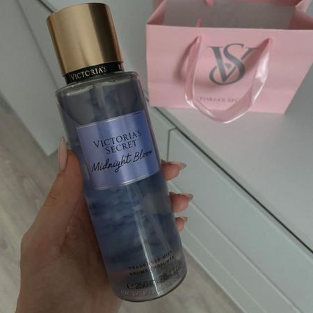 Midnight-Bloom---Victoria's-Secret-Body-Mist-250ml--3