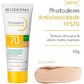 Protetor Solar Facial com Cor Bioderma Photoderm Antioleosidade FPS 70 - Cor 2 - Claro