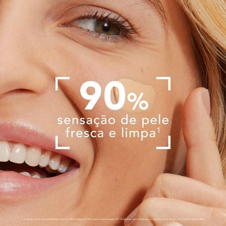 Protetor-Solar-Facial-com-Cor-Bioderma-Photoderm-Antioleosidade-FPS-70---Cor-1---Muito-Claro--4