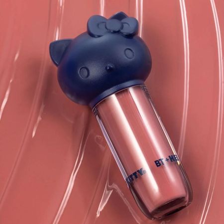 Blush-Líquido-Bruna-Tavares-Hello-Kitty-Coffee-Shop--8